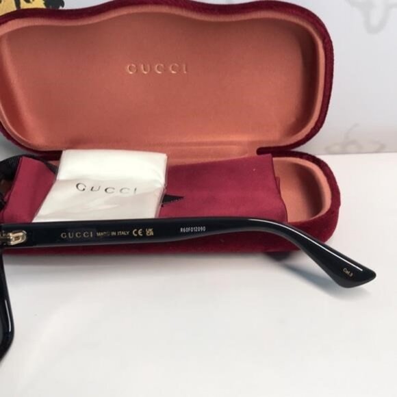 New Authentic Gucci Black Sunglasses GG0748s 001 - Picture 10 of 11